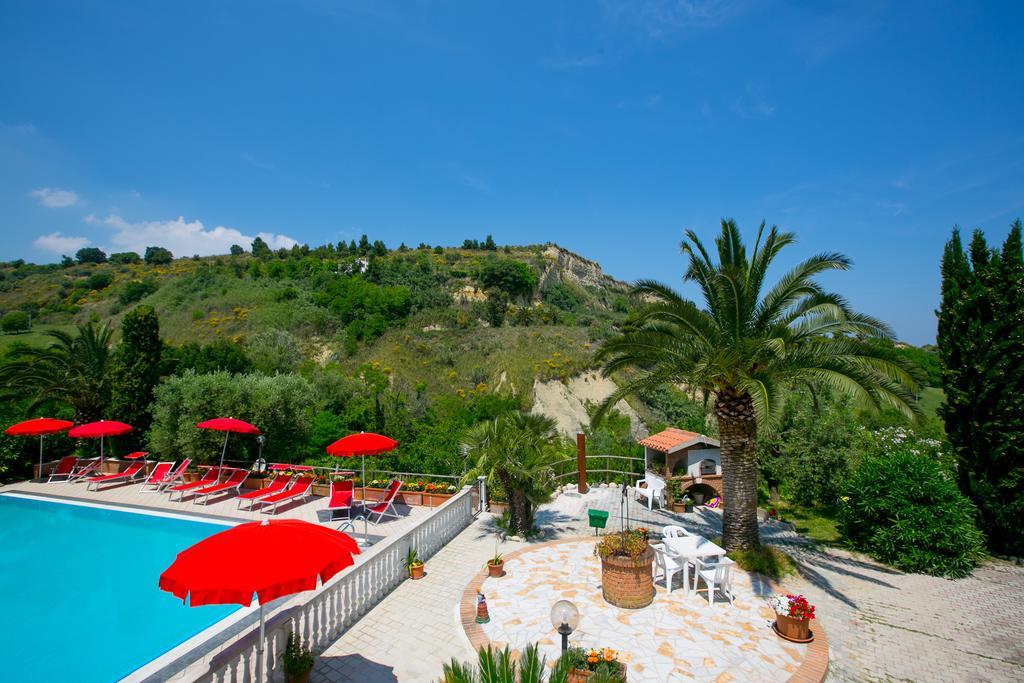 La Panoramica Country House San Benedetto del Tronto Exterior photo